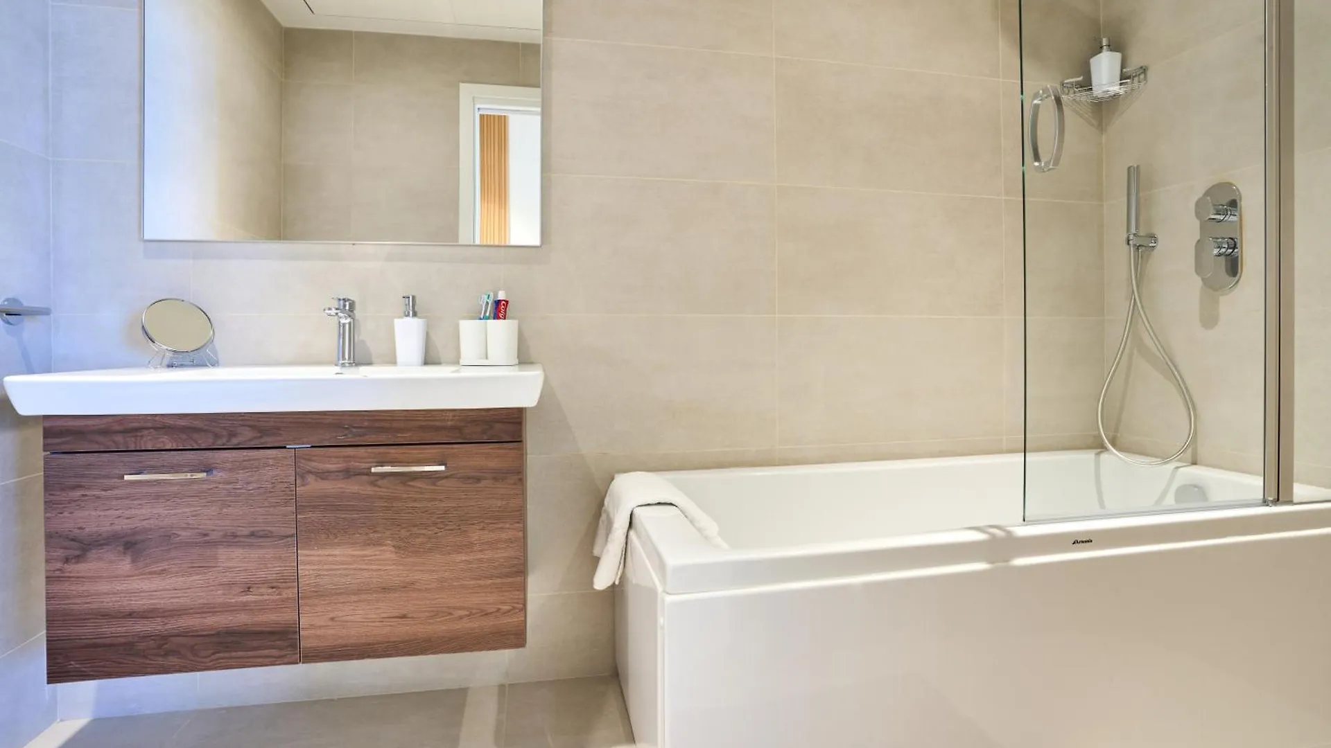 Enchanting One-Bedroom Apartment On 25Th Floor Сент Джулианс
